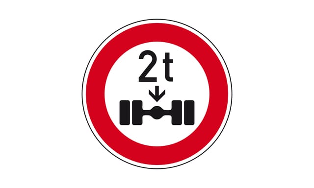 Für welche Fahrzeuge ist das Befahren einer so beschilderten Straße verboten?